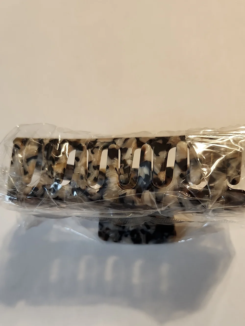 NWOT Acetate Hair Clip 4 inches